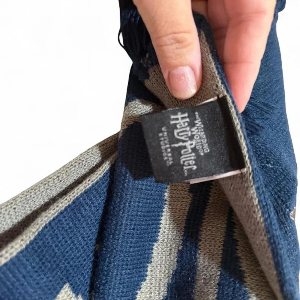 Ravenclaw Harry Potter scarf
